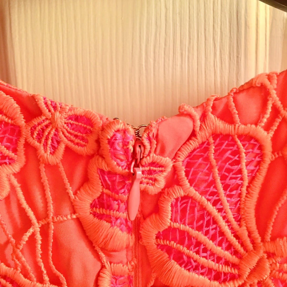 Alexia Admor Coral Reese Halter Lace Midi Sheath Dress - Picture 5 of 16